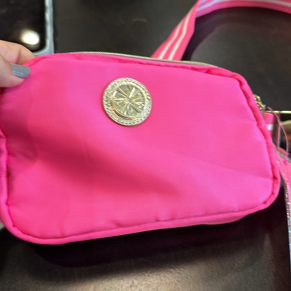 Lilly Pulitzer Belt bag NWT - Picture 4 of 7